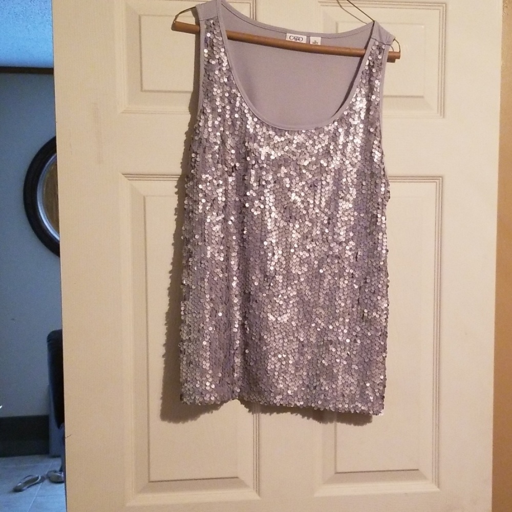 Sleeveless top